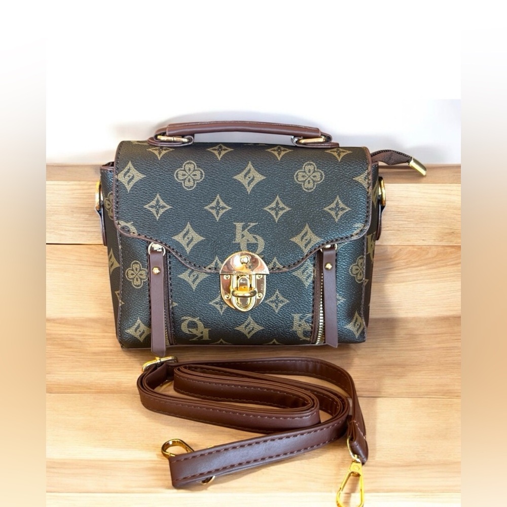 NWOT Monogram KQ Crossbody Purse